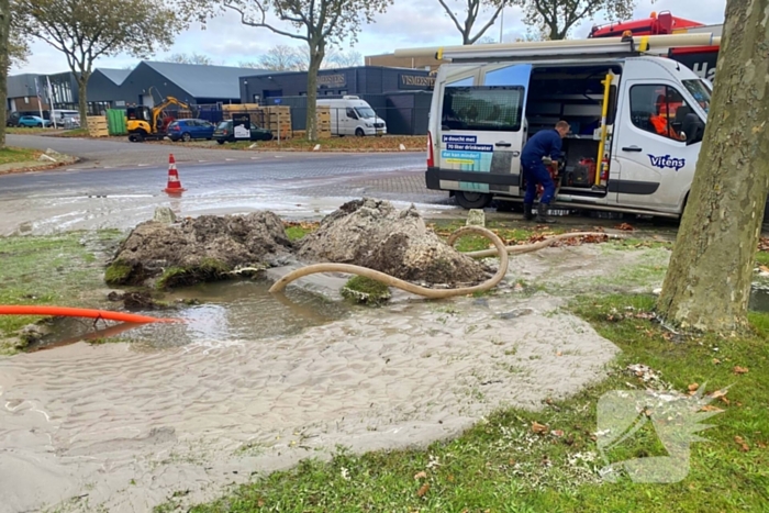 Waterlekkage zorgt voor overlast in de buurt