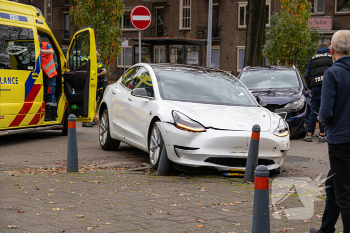 Ongeval op drukke kruising leidt tot discussie over voorrang