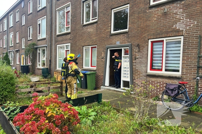 Smeltend plastic zet brandalarm in gang