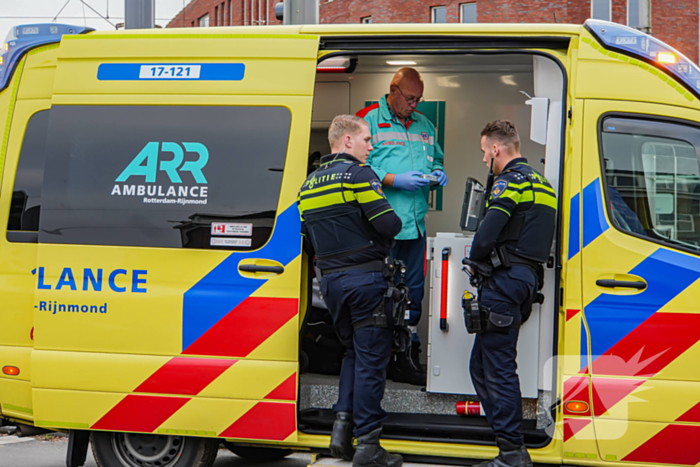 Vrachtwagen neemt bocht te ruim en veroorzaakt aanrijding