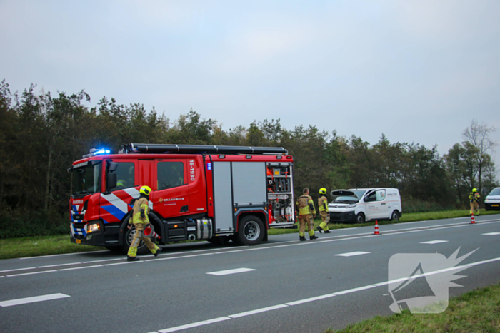 Flinke vertraging na botsing tussen bestelbussen