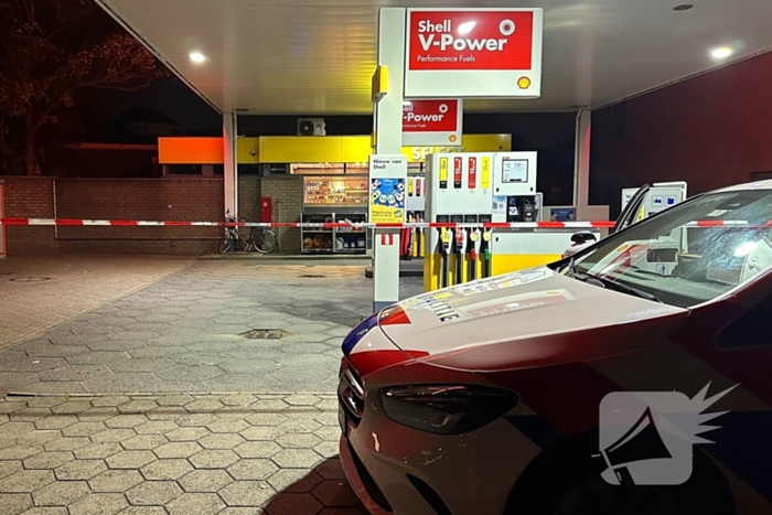 Overval op tankstation, politie vindt bivakmuts