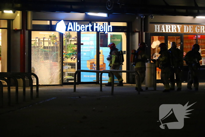 Politie doet onderzoek naar explosie bij filiaal Albert Heijn