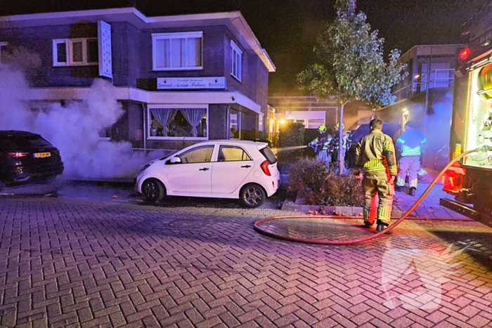 Scooter vliegt in brand tijdens rijden