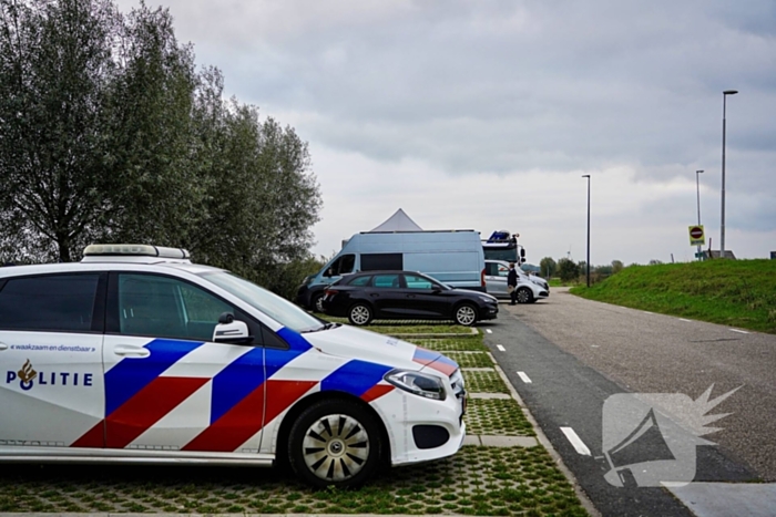 Overleden persoon aangetroffen in geparkeerde camper