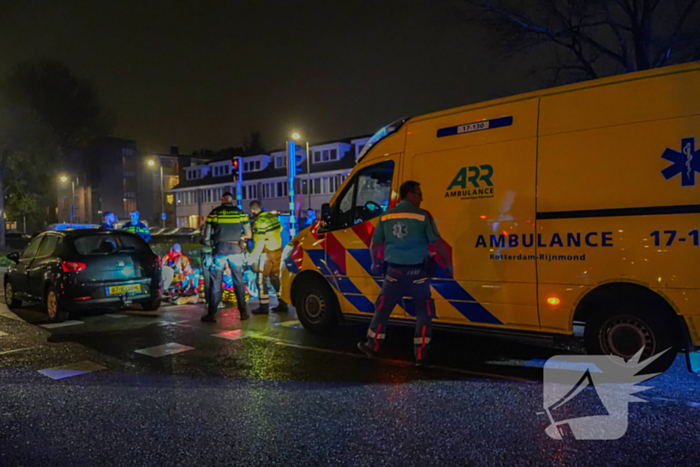 Fietser zonder licht aangereden door personenauto