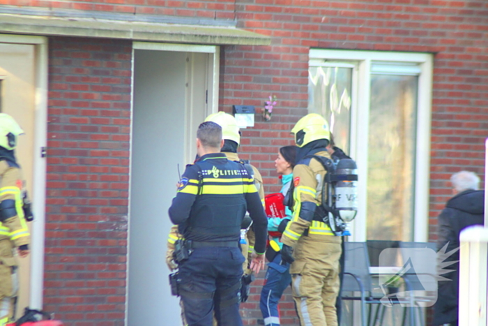 Bewoner loopt brandwonden op bij vlam in de pan