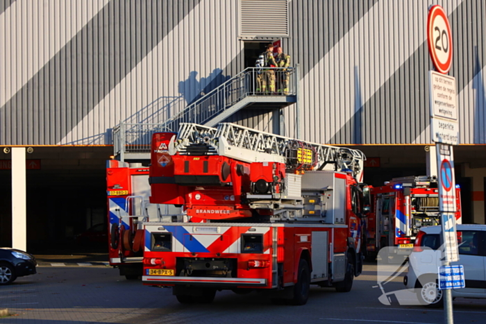 Bouwmarkt ontruimd vanwege brand