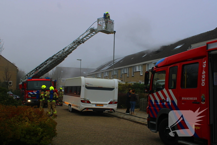 Veel rookontwikkeling bij brand in woning