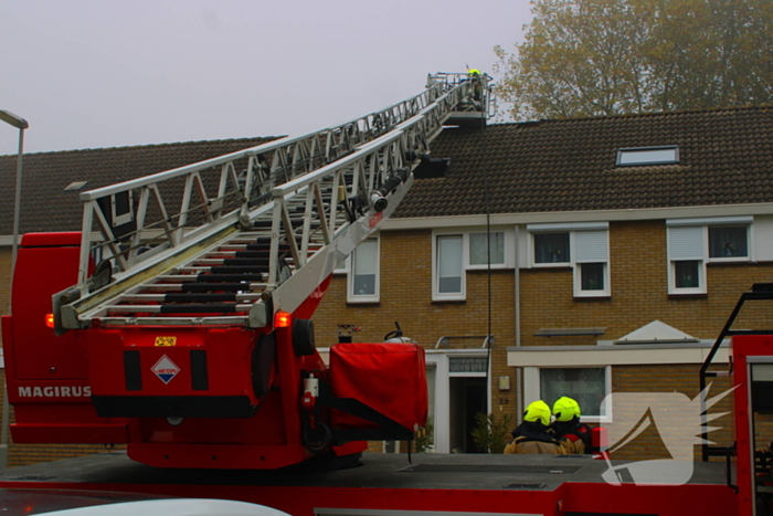 Veel rookontwikkeling bij brand in woning