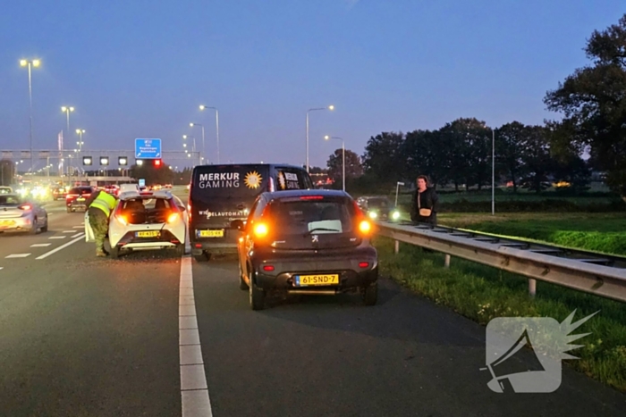 Snelweg deels dicht door verkeersongeval