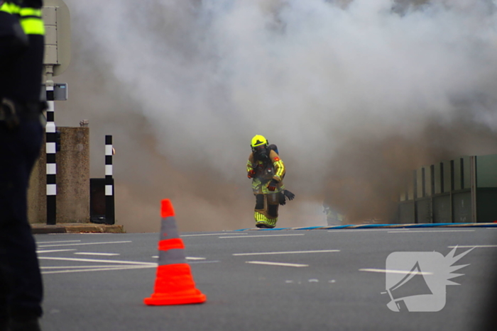 Restaurant verwoest door brand in haven