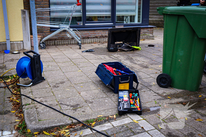 Brandweer sloopt keuken na brand in afzuigkap