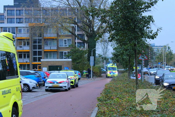 Traumateam ingezet voor medische noodsituatie in portiekwoning