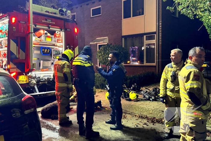 Bewoner gered uit woning na brand; hond opgevangen door dierenambulance