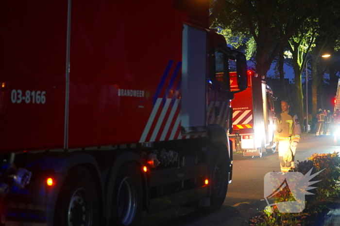 Woning vol rook en straat dicht vanwege schoorsteenbrand