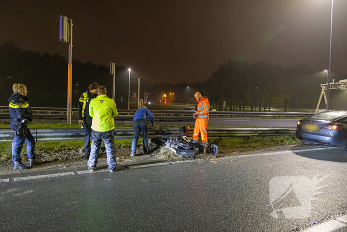 Motorrijder gaat onderuit