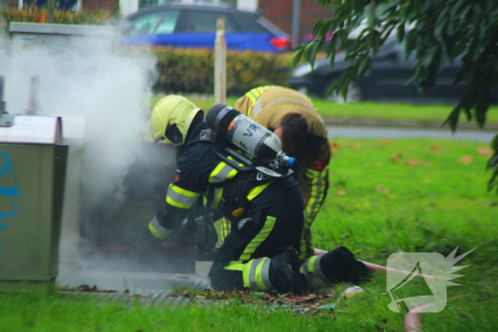 Veel rookontwikkeling bij brand in ondergrondse container