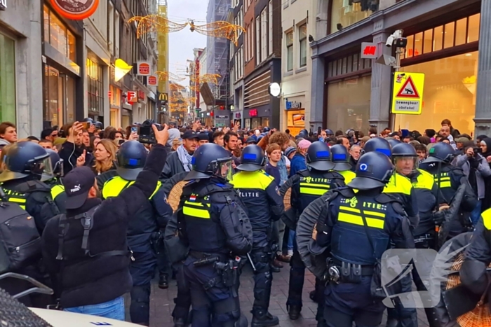 Politie grijpt in bij verboden demonstratie