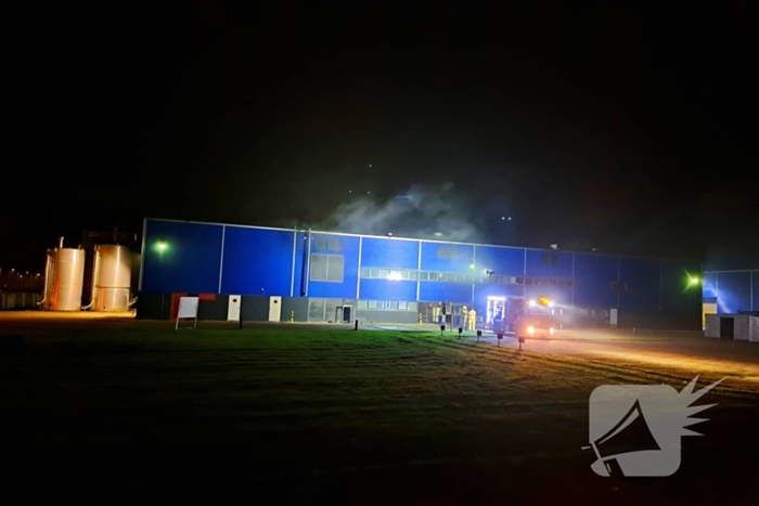 Flinke rookontwikkeling bij brand in bedrijfspand