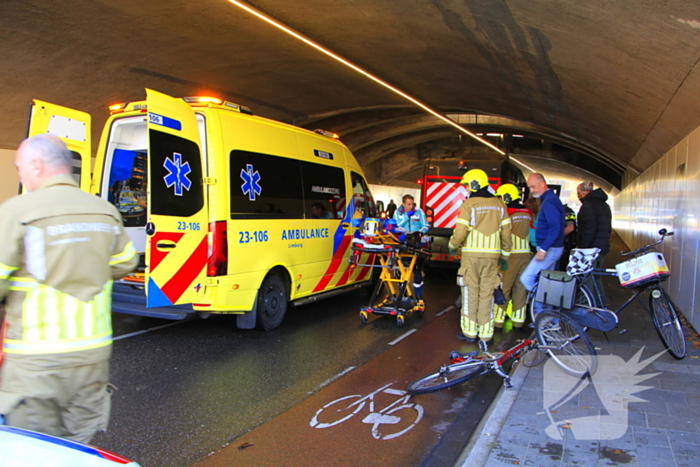 Fietser aangereden door veegwagen