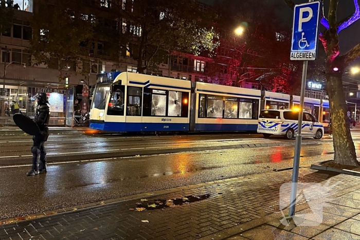 Tram in brand gestoken bij rellen