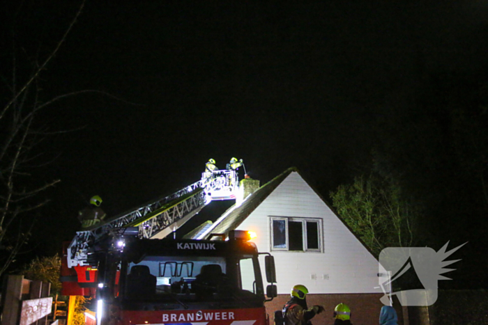 Brand in schoorsteen van woning op bungalowpark