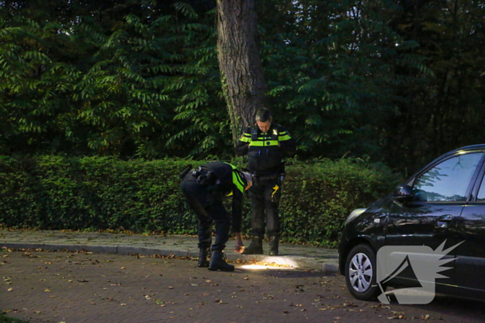 Bloedsporen in park aangetroffen, politie doet onderzoek