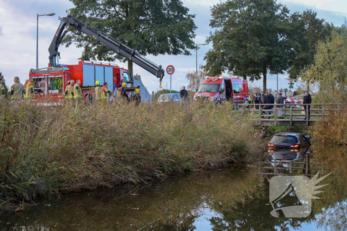 Automobilist verliest macht over stuur en belandt in sloot