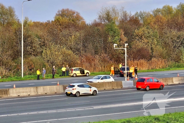 Flinke schade bij aanrijding op snelweg