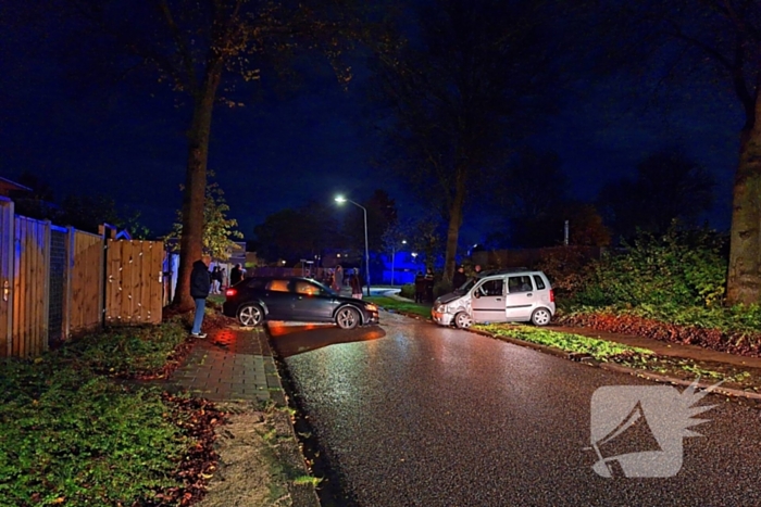 Bestuurder slaat op de vlucht na aanrijding met gewonde