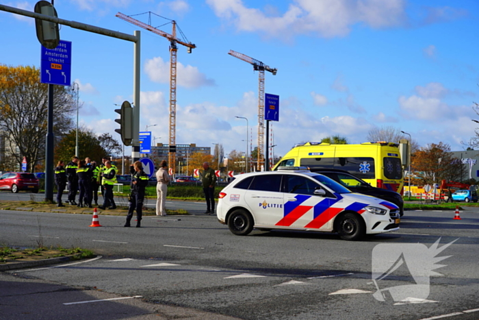 Motorrijder gewond bij botsing met auto