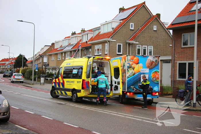 Fietser geschept door supermarkt bezorger