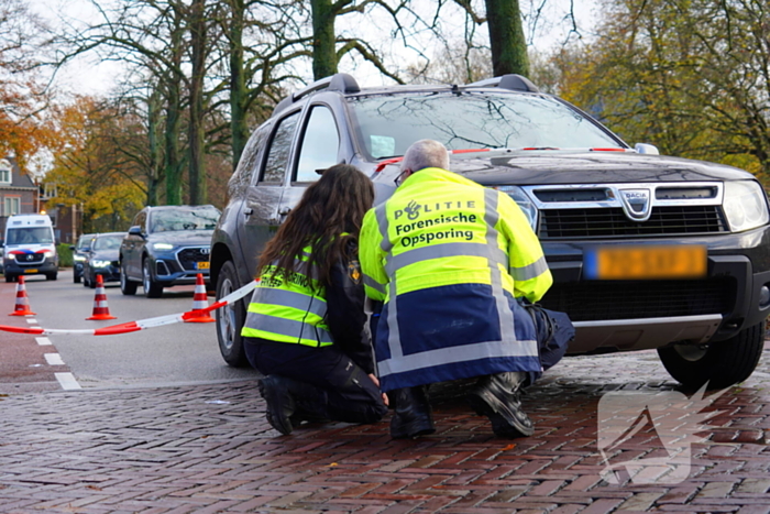 Fietser gewond bij botsing met personenauto