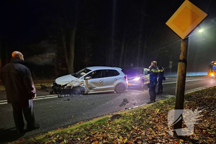 Drie auto's fiks beschadigd bij ongeval