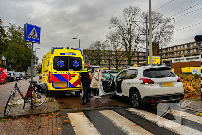 Fietser gewond bij aanrijding met personenauto