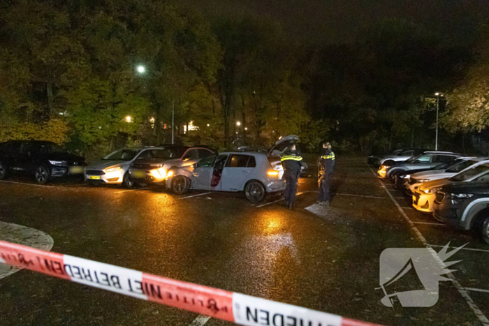 Vuurwapen gezien bij botsingen op parkeerterrein