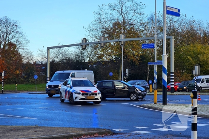 Flinke schade bij ongeval op kruising