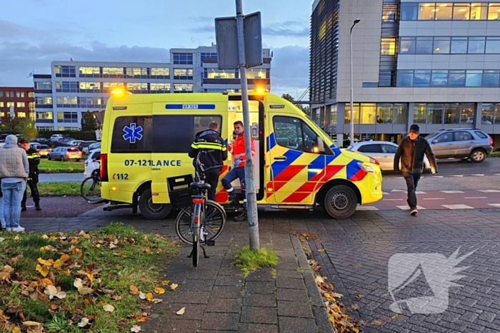 Fietser gewond bij aanrijding met personenauto