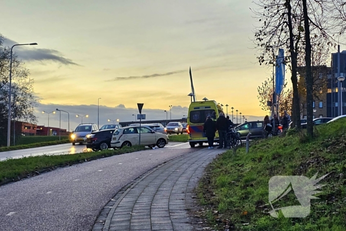 Fietser gewond bij aanrijding met personenauto