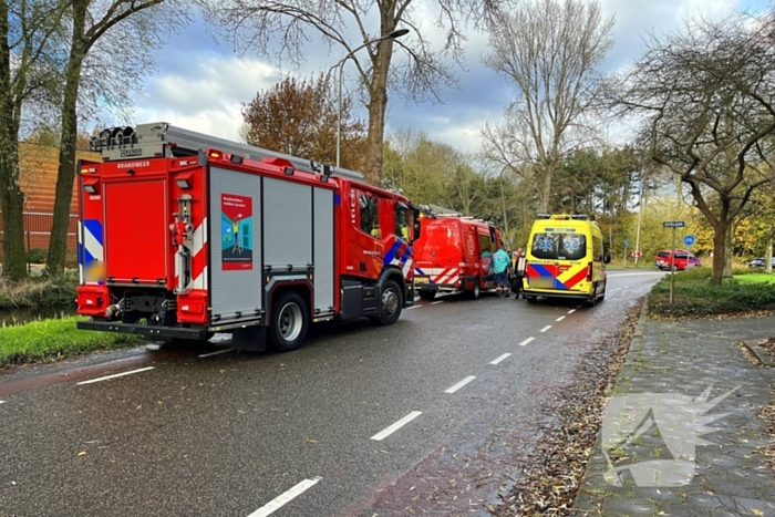 Automobilist verliest macht over stuur en belandt in water