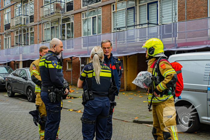 Brandweer onderzoekt benzine lucht en treft lekkende scooter aan