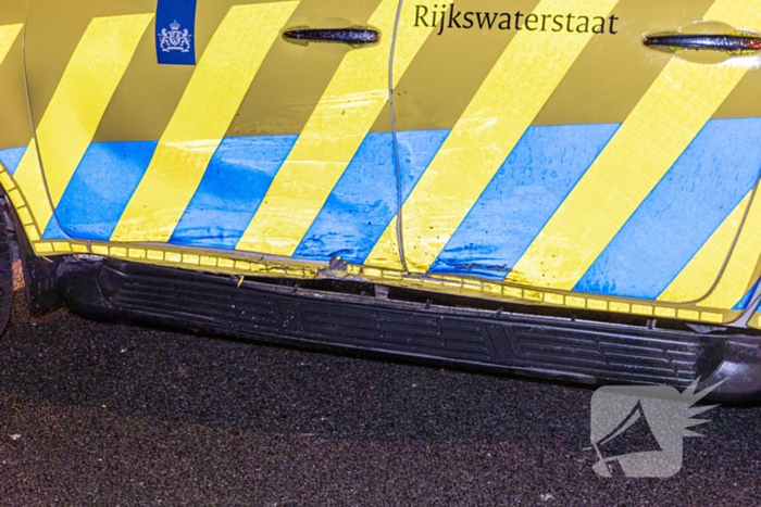 Ongeval met voertuig Rijkswaterstaat tijdens afsluiten