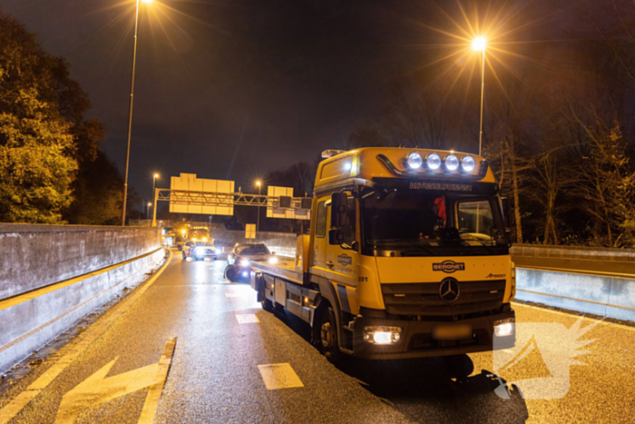 Ongeval met voertuig Rijkswaterstaat tijdens afsluiten