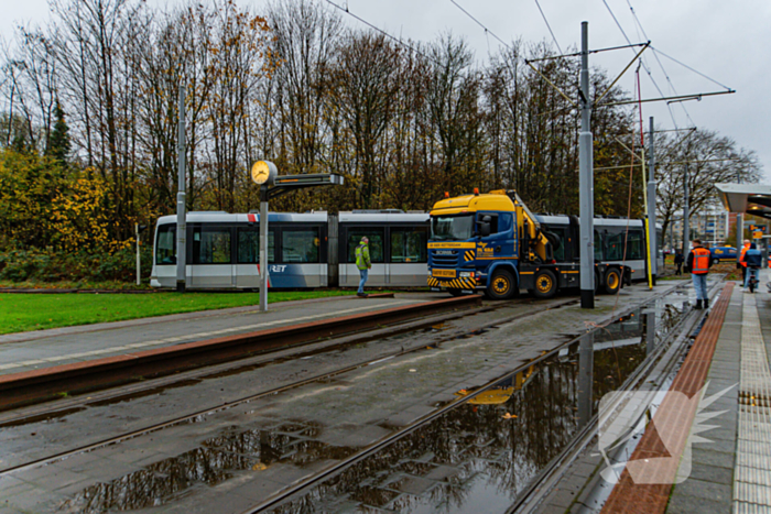 Flinke vertraging door ontsporing tram