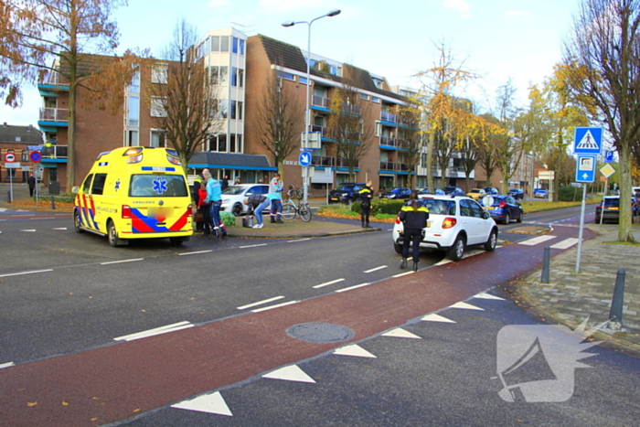 Fietser gewond bij aanrijding op kruispunt