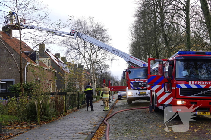 Schade aan woning beperkt na schoorsteenbrand