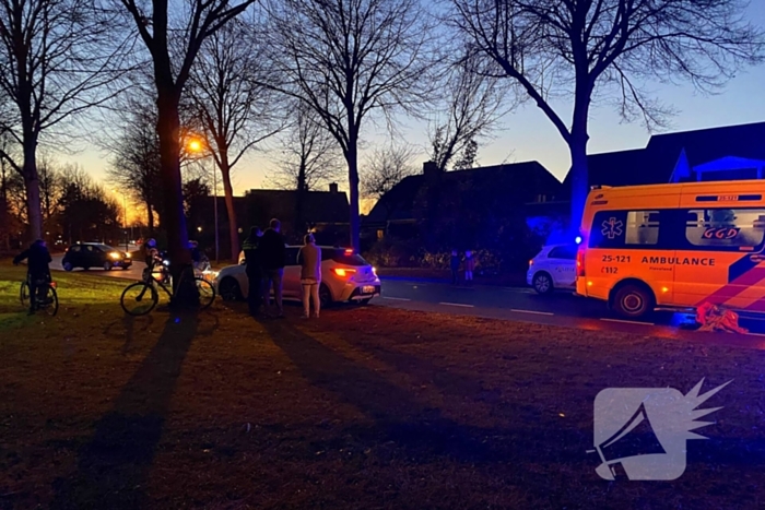 Fietser ernstig gewond bij botsing met auto