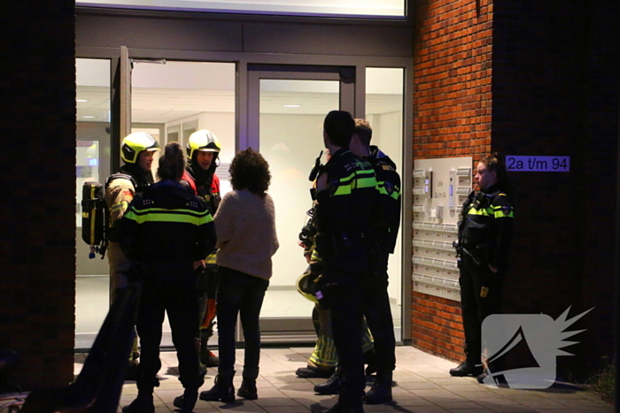 Brand in keuken door brandweer geblust