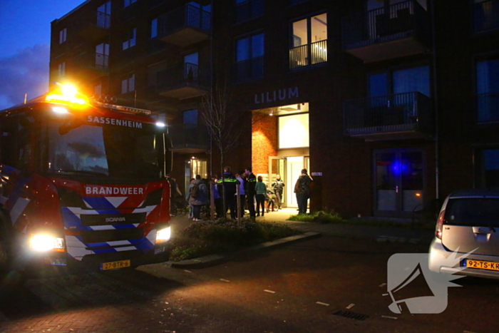 Brand in keuken door brandweer geblust